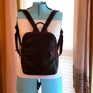 Fossil EUC women's leather chocolate brown backpack purse size medium.